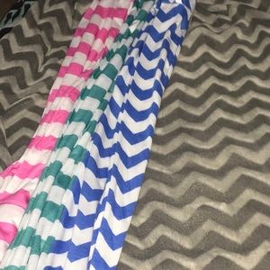 3 infinity scarfs